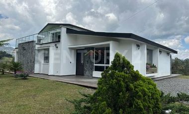 Casa finca amoblada para arriendo en El Retiro Antioquia