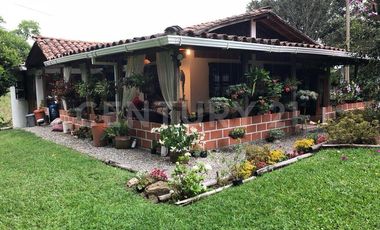 VENTA DE FINCA CON CASA CAMPESINA EN MARINILLA