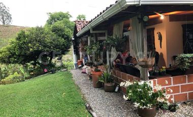 VENTA DE FINCA CON CASA CAMPESINA EN MARINILLA