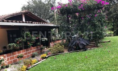 VENTA DE FINCA CON CASA CAMPESINA EN MARINILLA