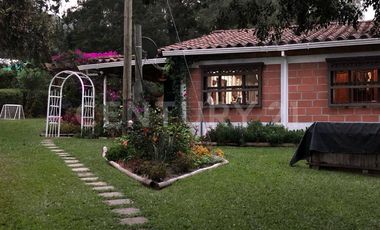 VENTA DE FINCA CON CASA CAMPESINA EN MARINILLA