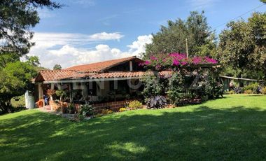 VENTA DE FINCA CON CASA CAMPESINA EN MARINILLA