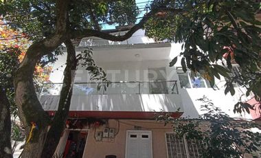 Se renta casa en la América