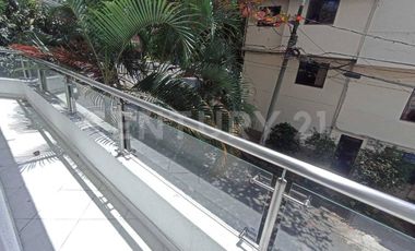 Se renta casa en la América