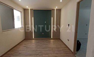 Se renta casa en la América