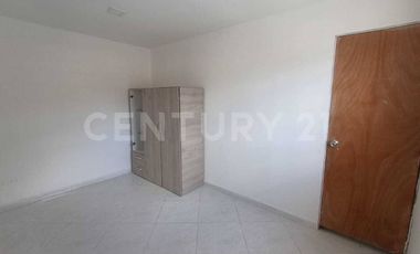 Se renta casa en la América