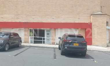 RENTO GRAN LOCAL COMERCIAL EN SABANETA