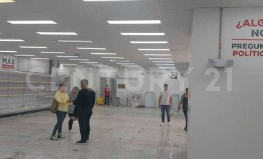 RENTO GRAN LOCAL COMERCIAL EN SABANETA