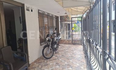 VENDO CASA UNIFAMILIAR EN GUAYABAL