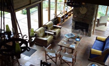 VENDO ESPECTACULAR CASA FINCA ENVIGADO