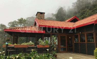 VENDO ESPECTACULAR CASA FINCA ENVIGADO