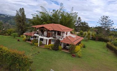 VENDO EXPECTACULAR  FINCA DE RECREO EN VEREDAD EL POZO MARINILLA