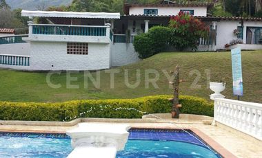 VENDO FINCA DE RECREO EN COPACABANA