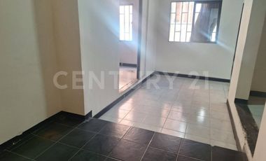 RENTO CASA PARA BODEGA