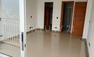 VENDE CONFORTABLE Y AMPLIO APARTAMENTO EN SABANETA