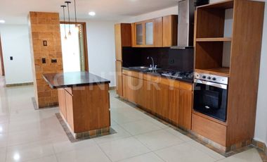 VENDE CONFORTABLE Y AMPLIO APARTAMENTO EN SABANETA