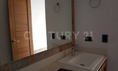VENDE CONFORTABLE Y AMPLIO APARTAMENTO EN SABANETA