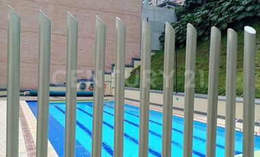 VENDE CONFORTABLE Y AMPLIO APARTAMENTO EN SABANETA