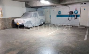 VENDE CONFORTABLE Y AMPLIO APARTAMENTO EN SABANETA