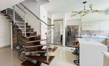 VENTA DE PENTHOUSE EN ZONA EXCLUSIVA DE ENVIGADO