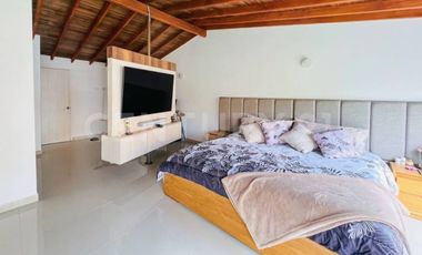 VENTA DE PENTHOUSE EN ZONA EXCLUSIVA DE ENVIGADO