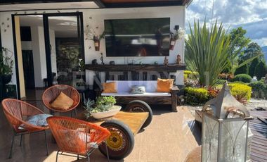 VIVE EL LUJO Y LA NATURALEZA EN UNA SOLA PROPIEDAD – EXCLUSIVA EN EL POBLADO