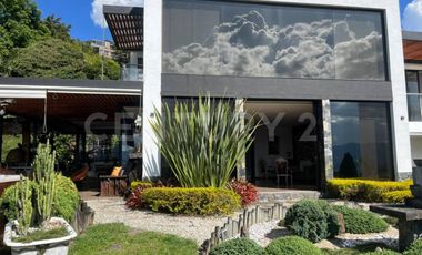 VIVE EL LUJO Y LA NATURALEZA EN UNA SOLA PROPIEDAD – EXCLUSIVA EN EL POBLADO