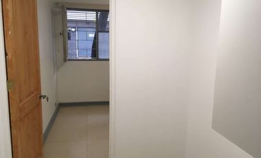 Oficina de 16 m2, 1 privado 1 baño, excelente ubicación