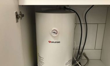 Oficina de 16 m2, 1 privado 1 baño, excelente ubicación