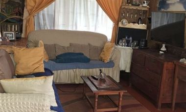 Casa en Venta en Calle Las Quintas, Los Angeles