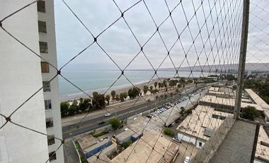 ¡Moderno Dept. en Arica frente al mar y casino!