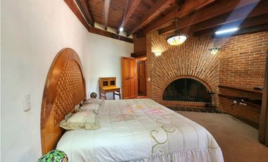 CASA EN VENTA, CLUB DE GOLF, AVNDARO.