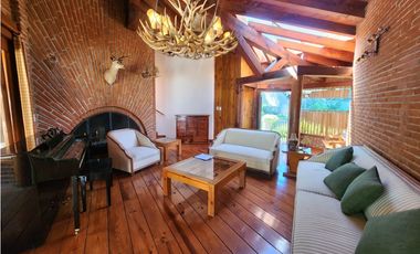 CASA EN VENTA, CLUB DE GOLF, AVNDARO.