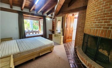 CASA EN VENTA, CLUB DE GOLF, AVNDARO.