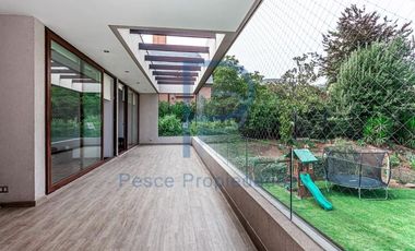 PRECIOSA CASA EN EXCLUSIVO CONDOMINIO DE VALLE ESCONDIDO