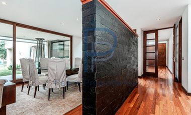 PRECIOSA CASA EN EXCLUSIVO CONDOMINIO DE VALLE ESCONDIDO