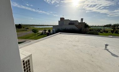 CASA EN VENTA EN BARRIO PRIVADO HARAS DE FUNES CLUB DE CAMPO