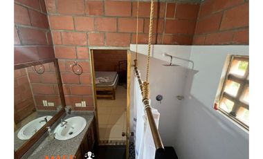 CASA FINCA EN VENTA – 579,62 M² CONSTRUIDOS EN CISNEROS, ANTIOQUIA