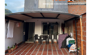 SE VENDE CASA – CISNEROS, ANTIOQUIA