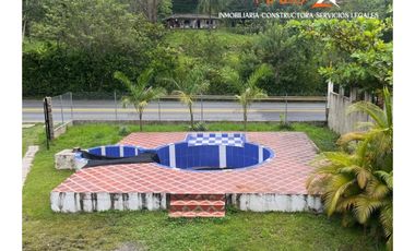 ¡Casa campestre en venta, Cisneros, Antioquia!