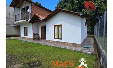 ¡Casa campestre en venta, Cisneros, Antioquia!