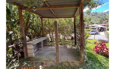 Casa campestre en venta, Cisneros, Antioquia