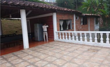 CASA FINCA EN EL HATILLO, BARBOSA  ANTIOQUIA