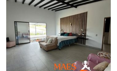 CASA CAMPESTRE EN VENTA DE 3.333 M² – MARINILLA, VEREDA LAS MERCEDES