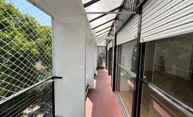 Departamento de 3 ambientes con cochera y baulera en venta en Martínez