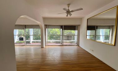 Departamento de 3 ambientes con cochera y baulera en venta en Martínez