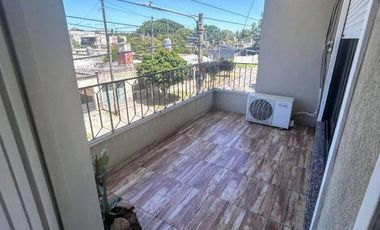 Casa en venta - 3 Dormitorios 3 Baños - Berazategui