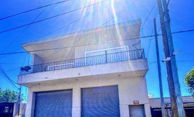Casa en venta - 3 Dormitorios 3 Baños - Berazategui