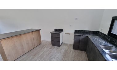 DEPARTAMENTO + LOCALES COMERCIALES EN VENTA - VELEZ SARFIELD 1953