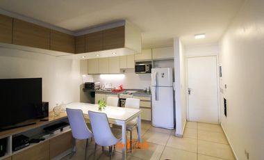 SOHO, Dpto. 1 Dormitorio EQUIPADO en Bº General Paz con balcón !